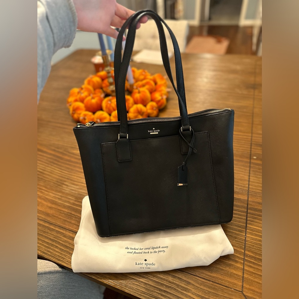 Kate Spade Zip Tote